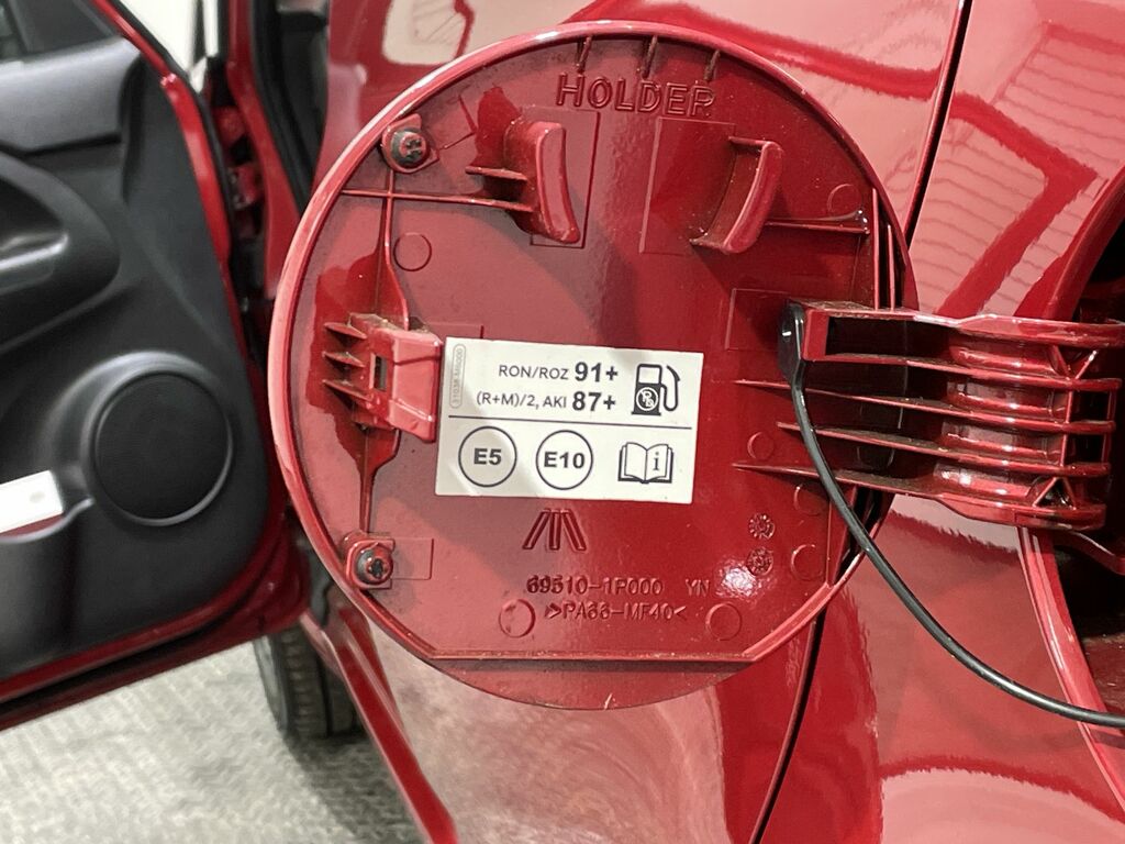 Kia Venga 1.6 3 Euro 6 Red #16