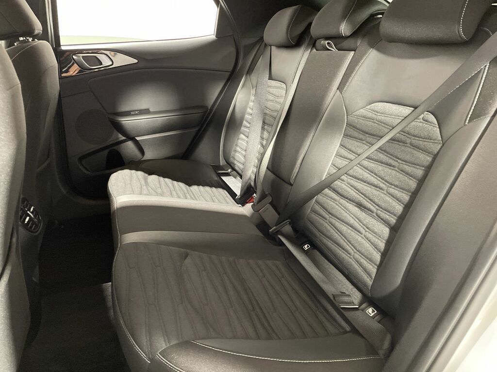 Kia Xceed 1.0T Gdi Isg 113 Gt-line White #3