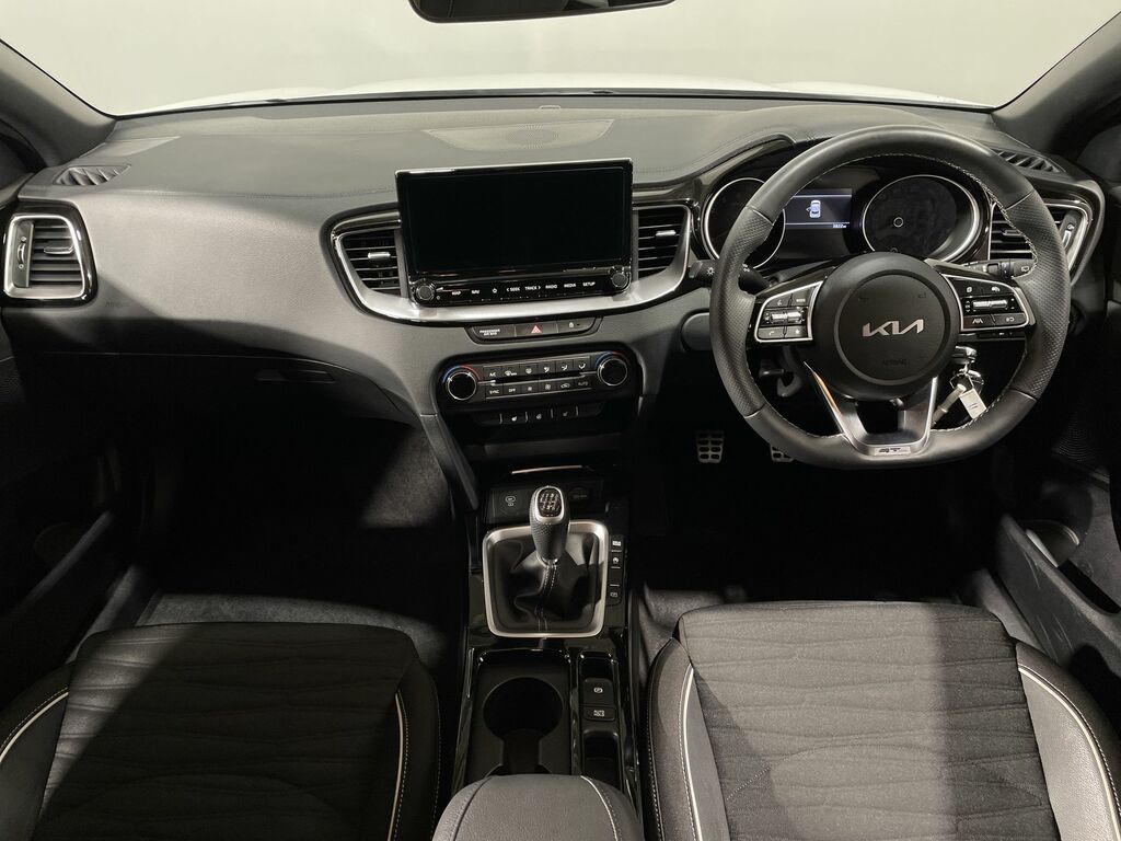 Kia Xceed 1.0T Gdi Isg 113 Gt-line White #2