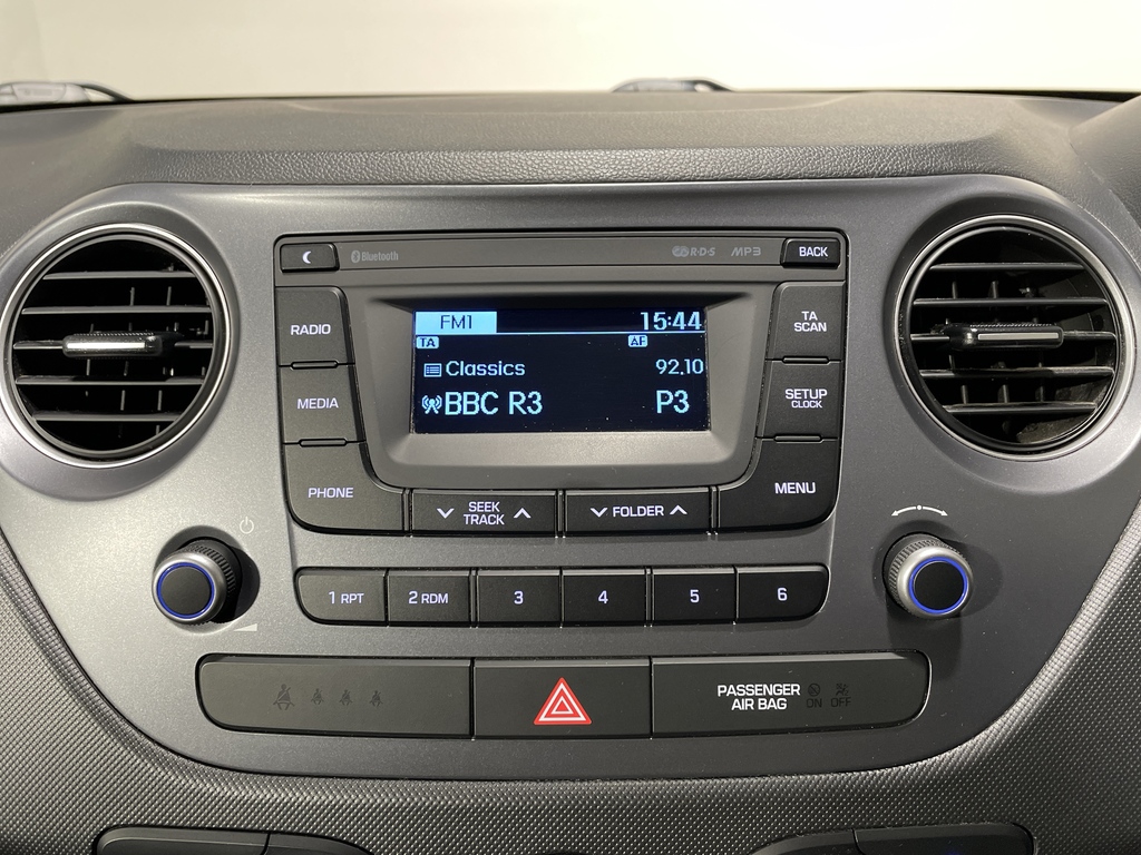 Hyundai I10 1.0 Go Se White #25