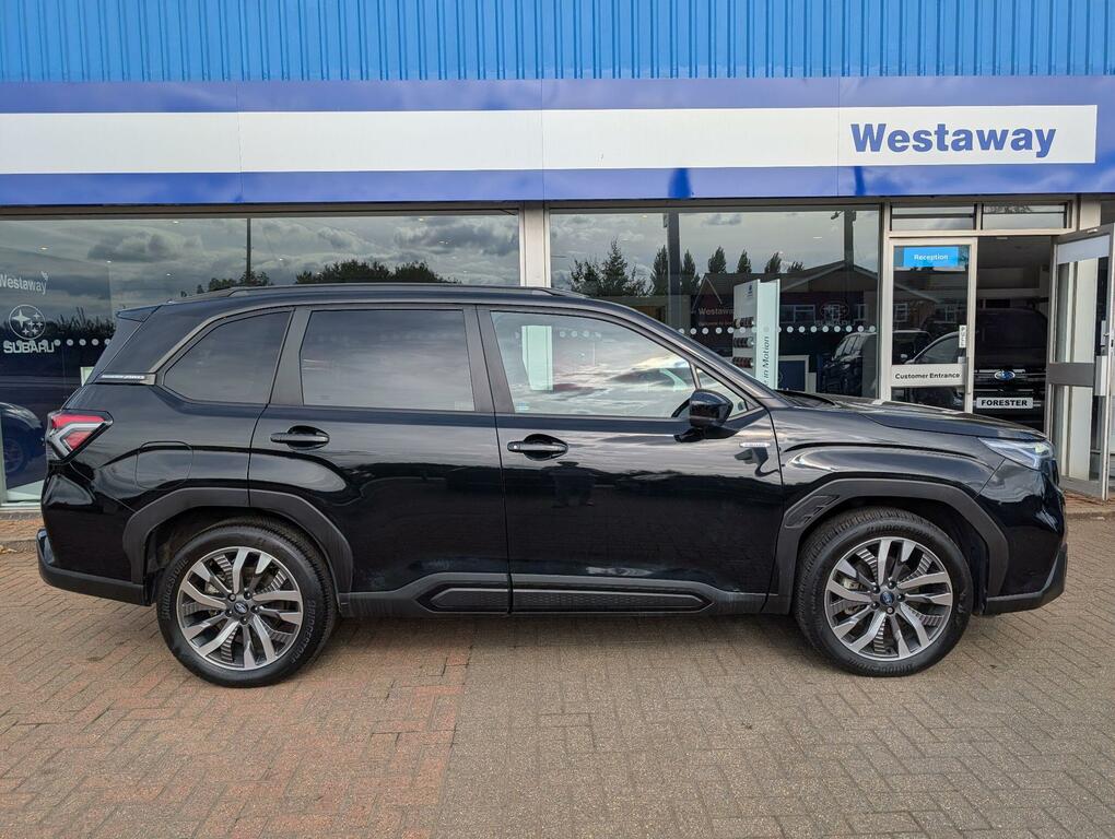 Subaru Forester 2.0 E-boxer Field 4X4 Silver #8