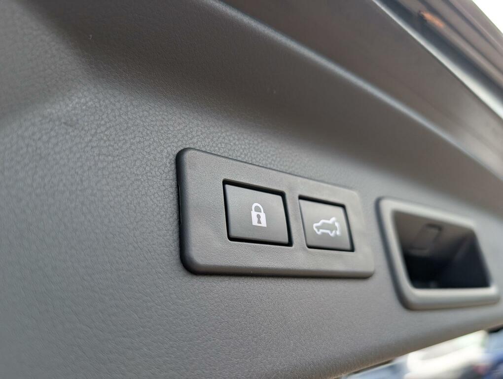 Subaru Forester 2.0 E-boxer Field 4X4 Silver #17