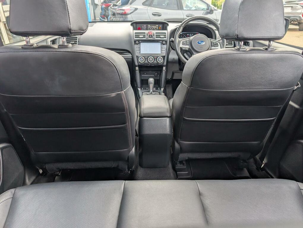 Subaru Forester 2.0 D X 145 Bhp Silver #35