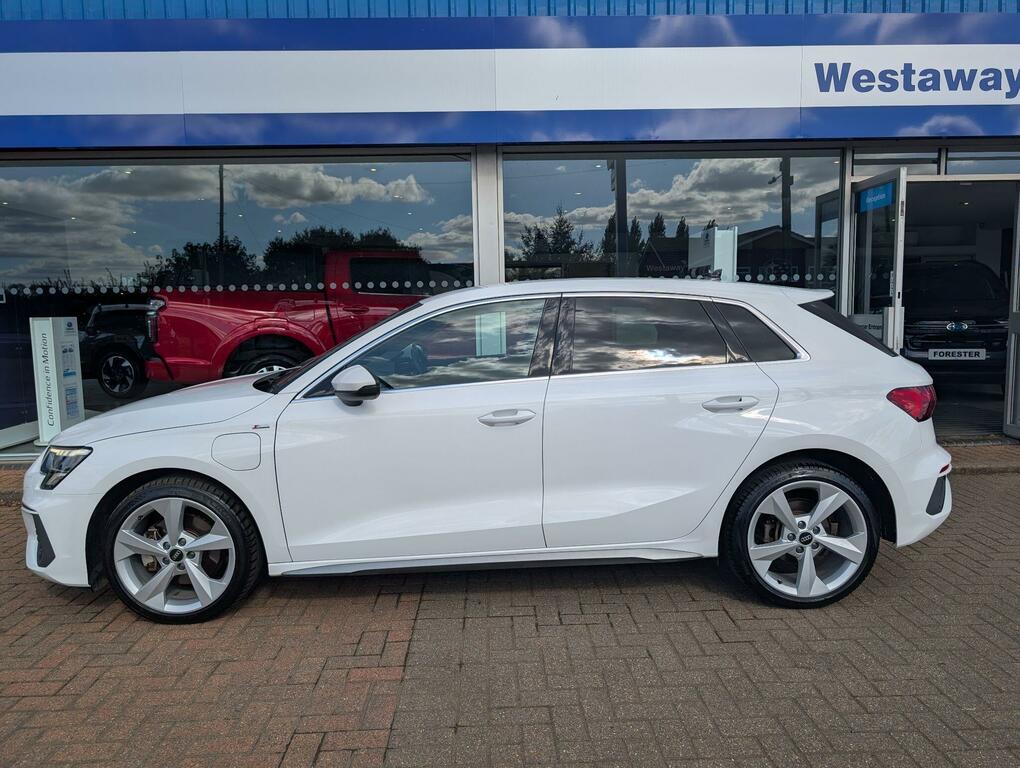 Audi A3 40 Tfsi E S Line S Tronic White #6