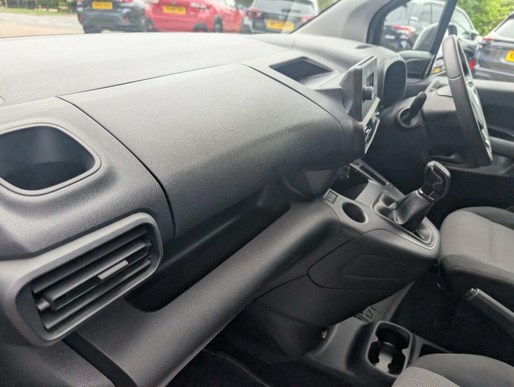 Vauxhall Combo 2300 1.5 Turbo D 100Ps H1 Sportive Van Grey #14