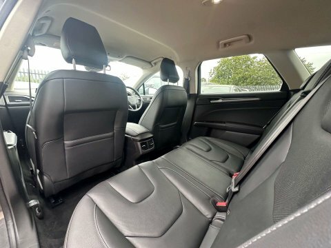 Ford Mondeo Estate Blue #19