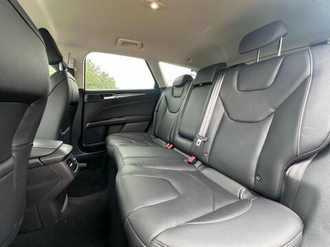 Ford Mondeo Estate Blue #18