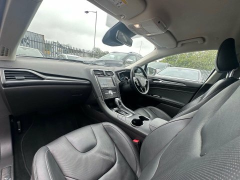 Ford Mondeo Estate Blue #20