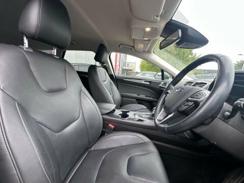 Ford Mondeo Estate Blue #12
