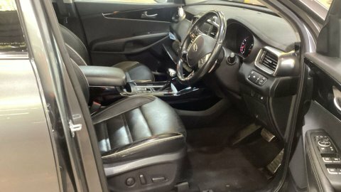 Kia Sorento  White #11