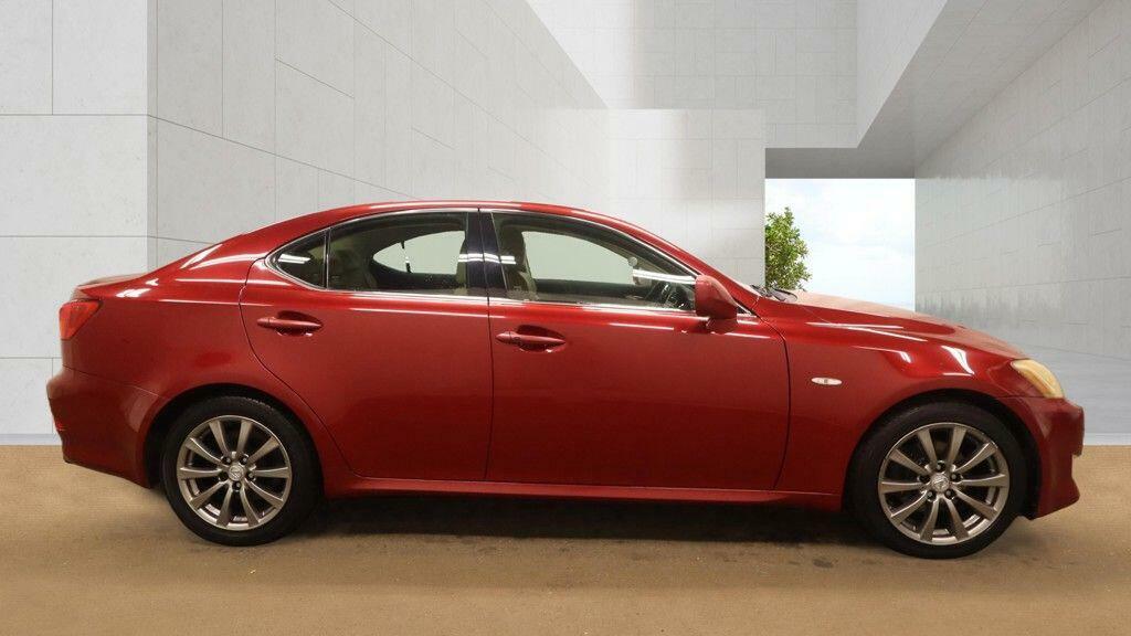 Lexus IS Se-l Red #5