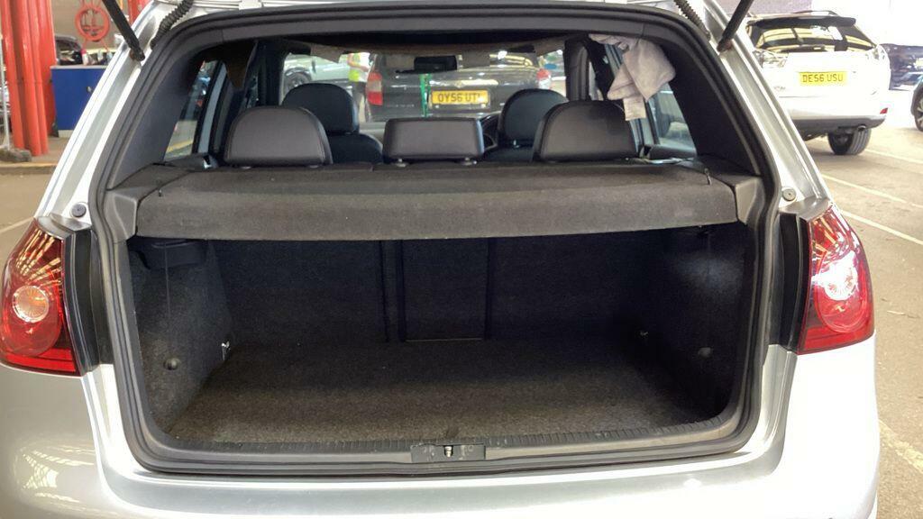 Volkswagen Golf 1.6 Tdi Se Euro Black #9
