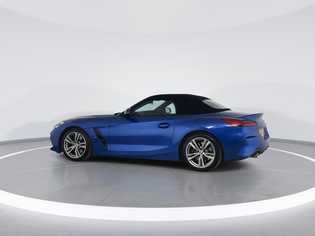 BMW Z4 Sdrive 20I M Sport Blue #4