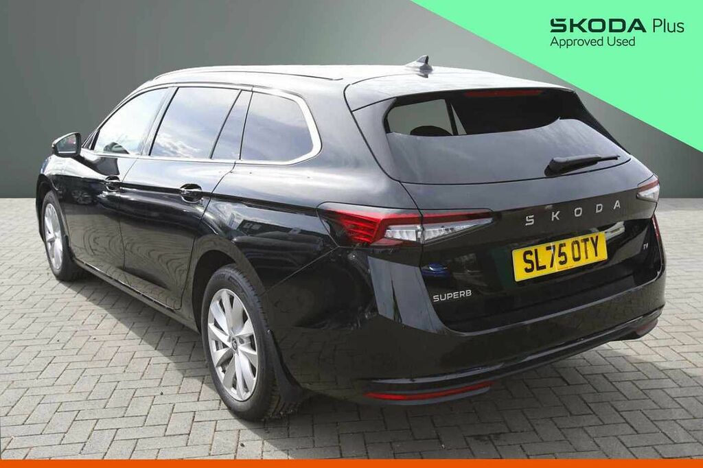 Skoda Superb Estate Se Technology 1.5 Tsi Iv 204 Ps Dsg Black #3