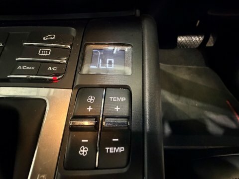 Porsche Macan Td V6 S Suv Black #32