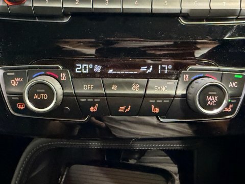 BMW X1 Sdrive 18D Xline Step Black #20