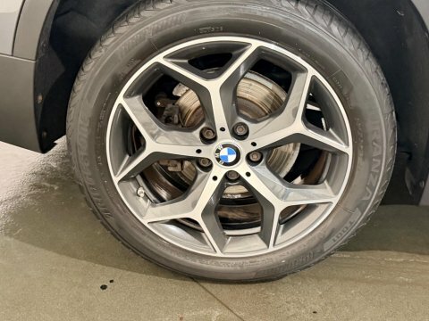 BMW X1 Sdrive 18D Xline Step Black #37