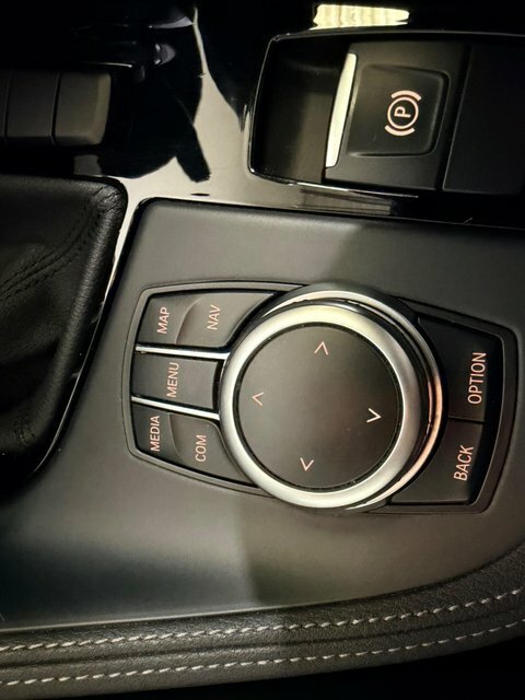 BMW X1 Sdrive 18D Xline Step Black #28