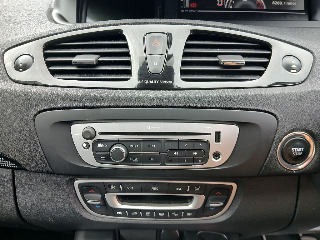 Renault Grand Scenic Dynamique Tomtom White #26