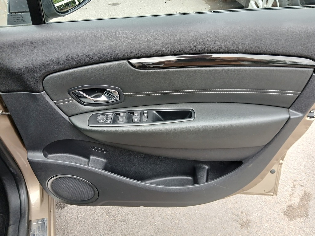 Renault Grand Scenic Dynamique Tomtom White #23