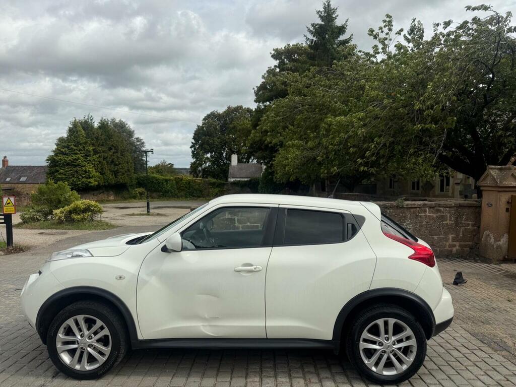 Nissan Juke Hatchback Grey #2