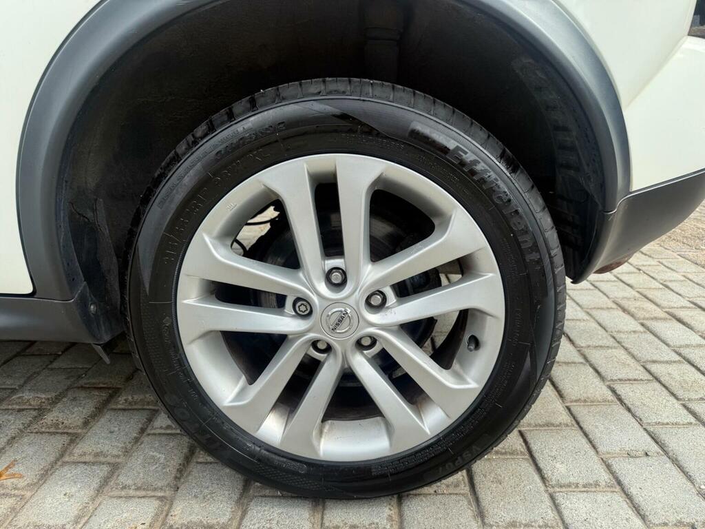 Nissan Juke Hatchback Grey #26