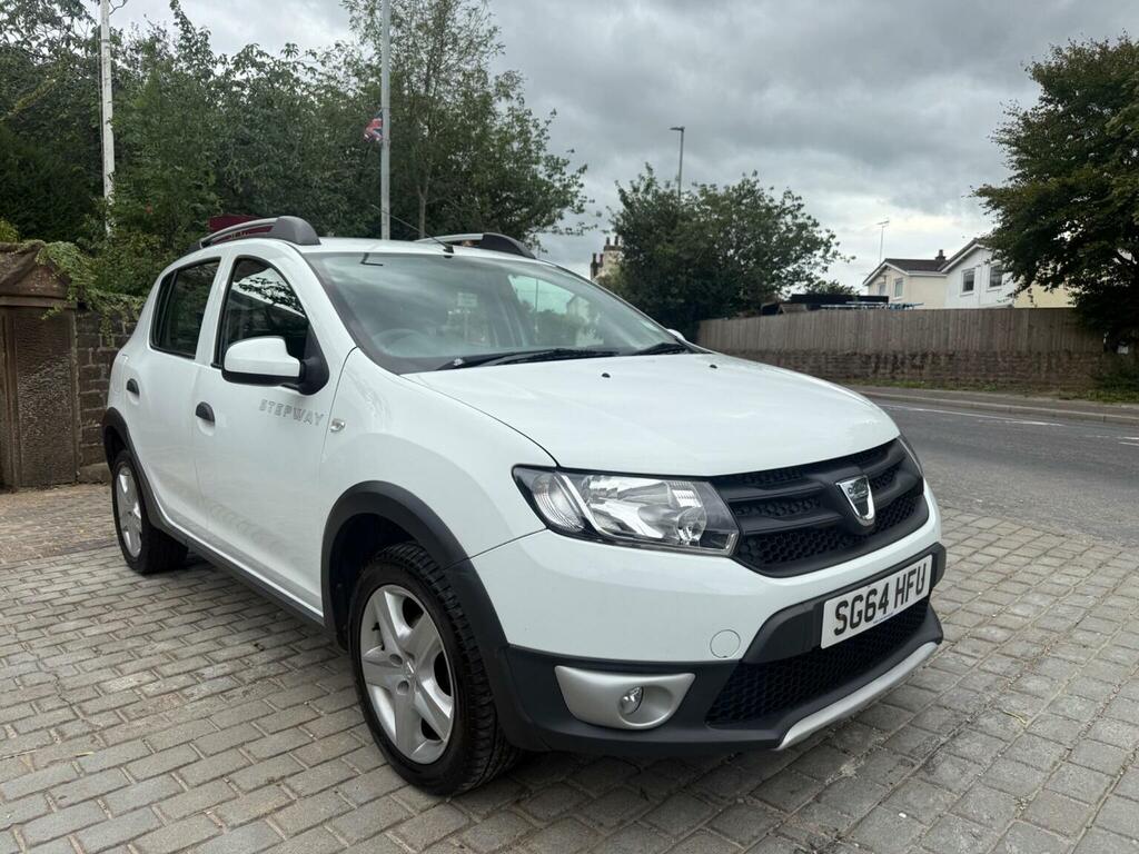 Dacia Sandero Stepway Hatchback 1.5 Stepway Laureate Dci 90 2014 Red #7