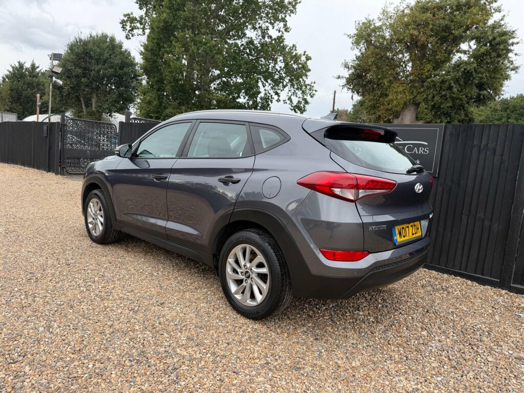 Hyundai Tucson 1.7 Crdi Blue Drive Se Nav Euro 6 Ss Grey #4