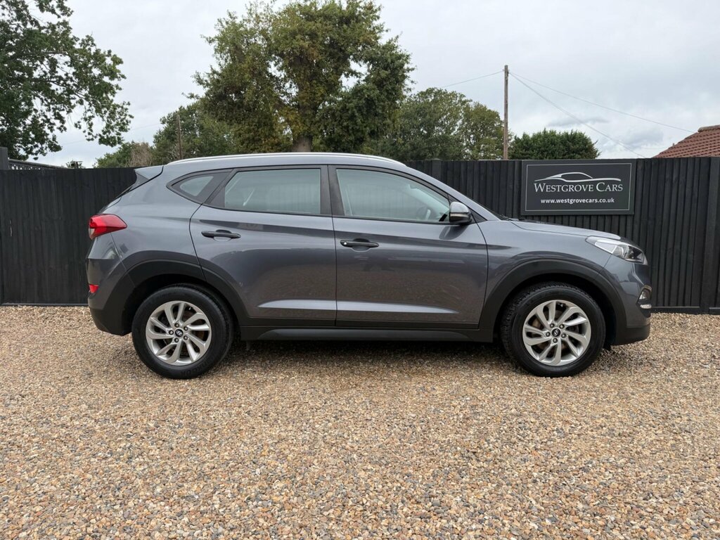 Hyundai Tucson 1.7 Crdi Blue Drive Se Nav Euro 6 Ss Grey #2