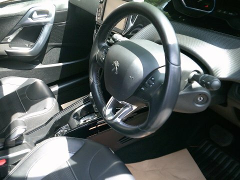Peugeot 2008 2017 67 Puretech Grey #3