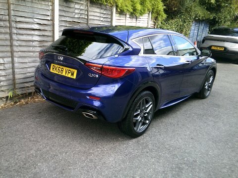 Infiniti Q30 2018 68 Sport Blue #2