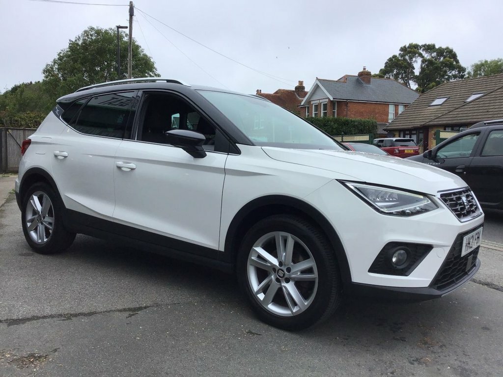 Seat Arona Tsi Fr Suv White #2
