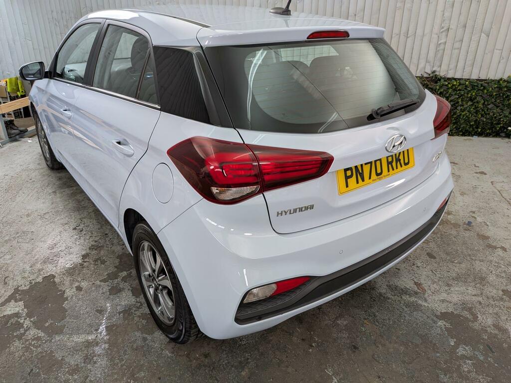 Hyundai I20 Hatchback White #8
