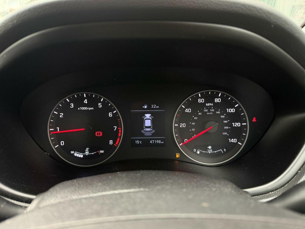 Hyundai I20 1.2 S White #12