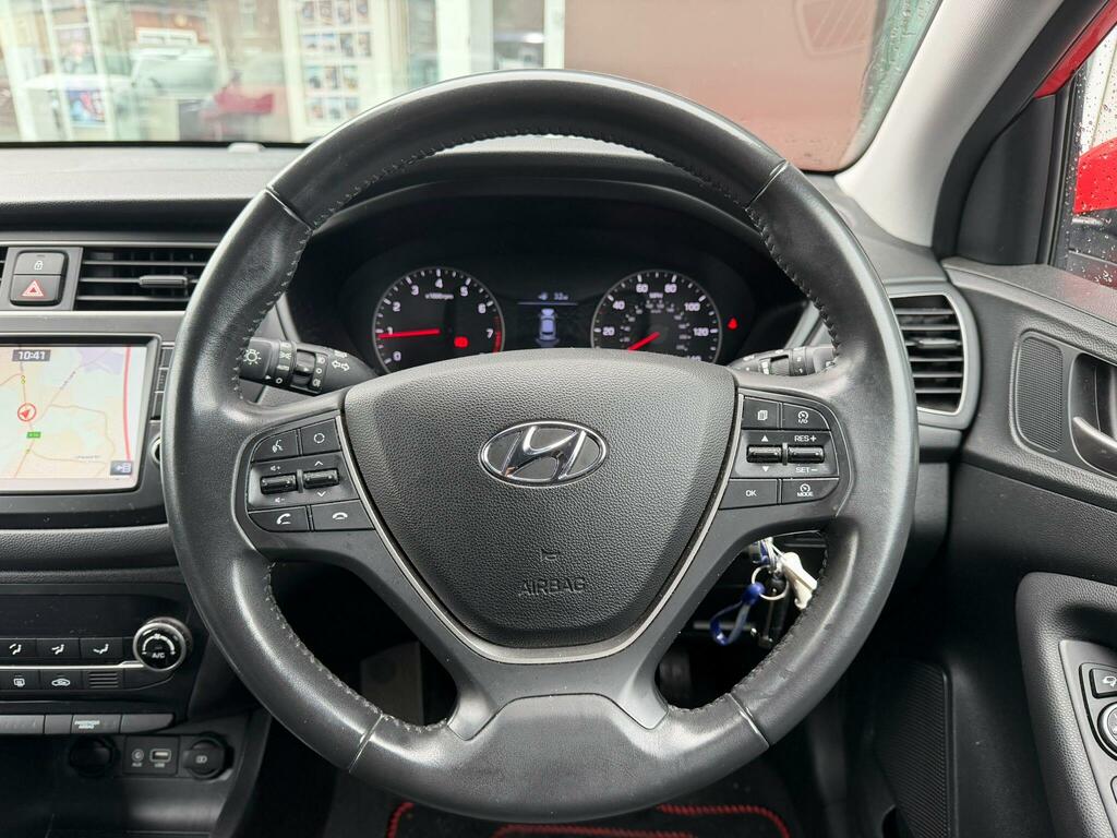 Hyundai I20 1.2 S White #8