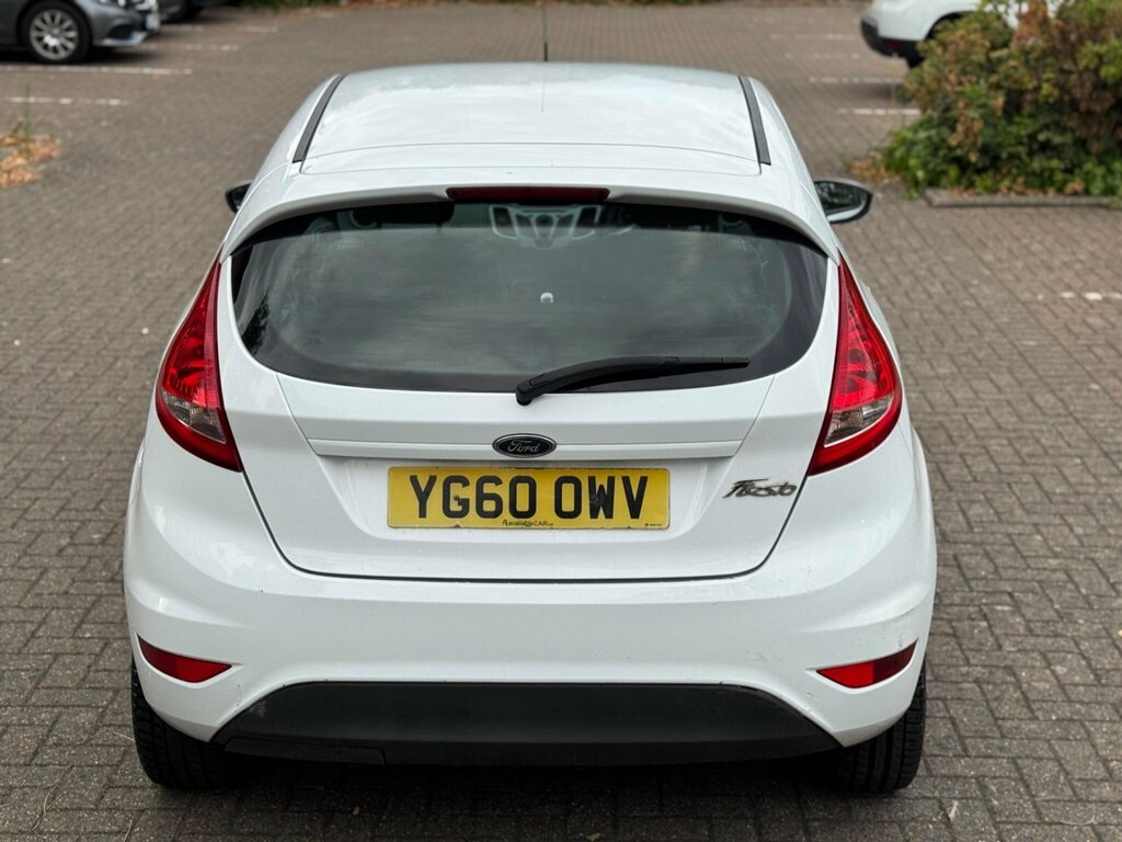 Ford Fiesta Hatchback 1.6 Titanium 201010 Red #14