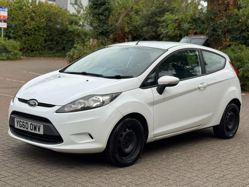 Ford Fiesta 1.25 Edge White #2