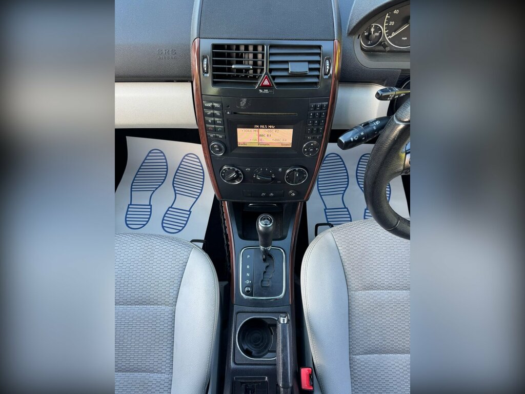 Mercedes-Benz A Class 1.5 Blueefficiency Avantgarde Se Black #29