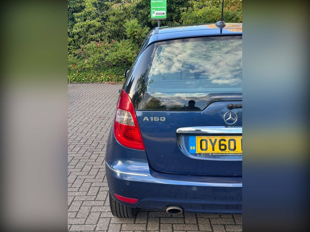 Mercedes-Benz A Class 1.5 Blueefficiency Avantgarde Se Black #11