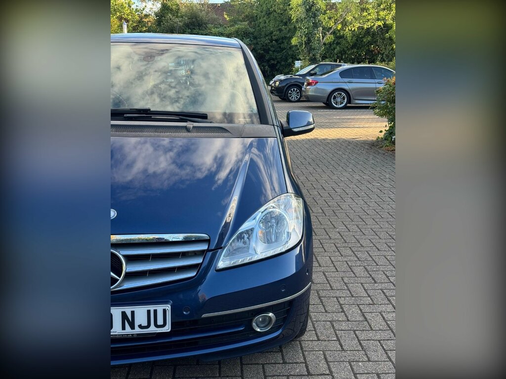 Mercedes-Benz A Class 1.5 Blueefficiency Avantgarde Se Black #10