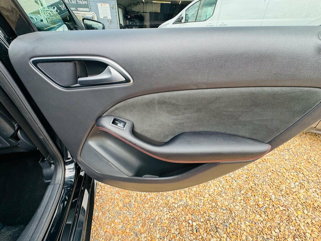 Mercedes-Benz B Class B180d Se Blue #23