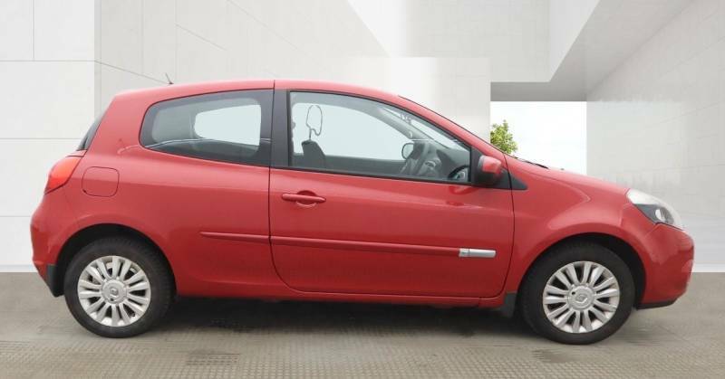 Renault Clio 1.2 16V Expression Red #5