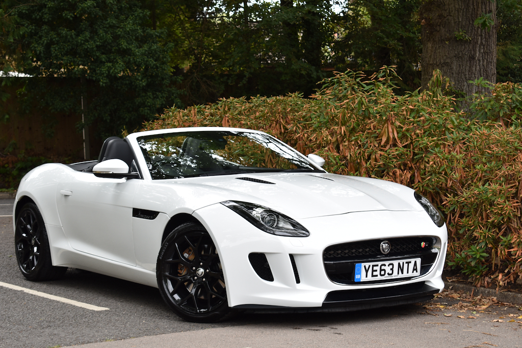 Jaguar F-Type 3.0 L V6 White