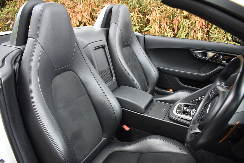 Jaguar F-Type 3.0 L V6 White #2