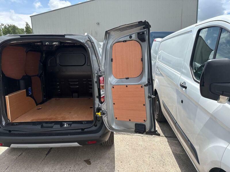 Ford Transit Courier Trend 100Kw 43Kwh White #35