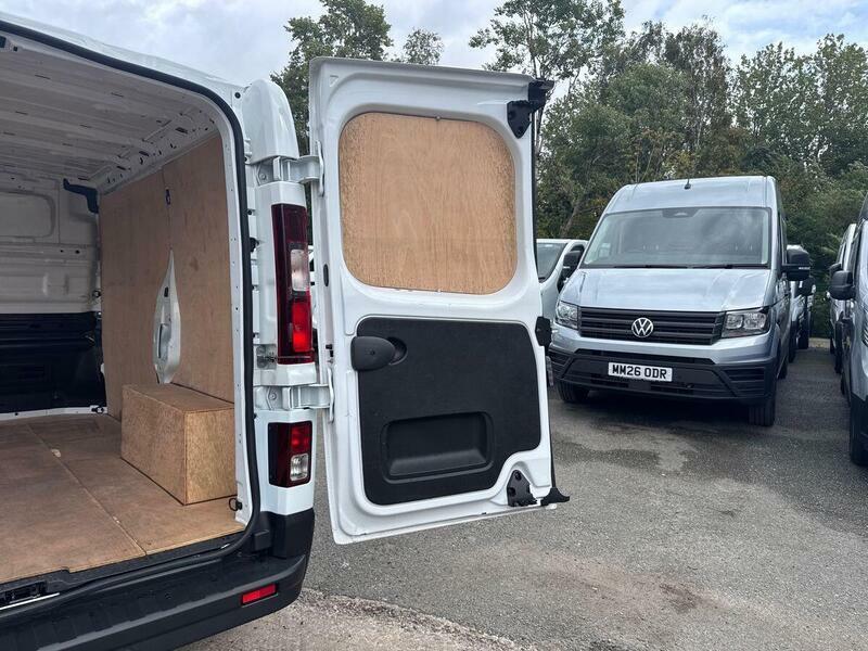 Renault Trafic Sl30 Blue Dci Red #34