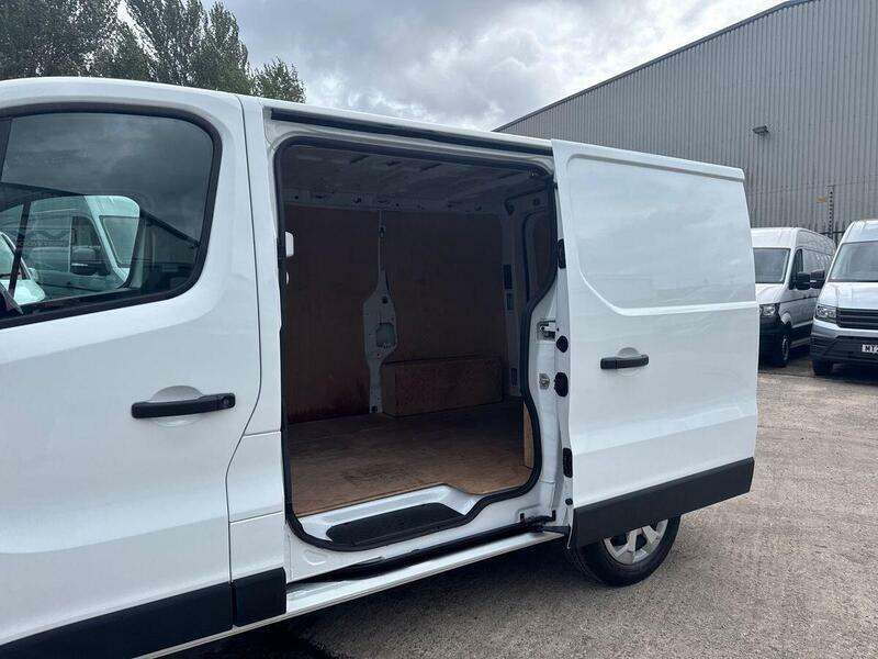 Renault Trafic Sl30 Blue Dci Red #29