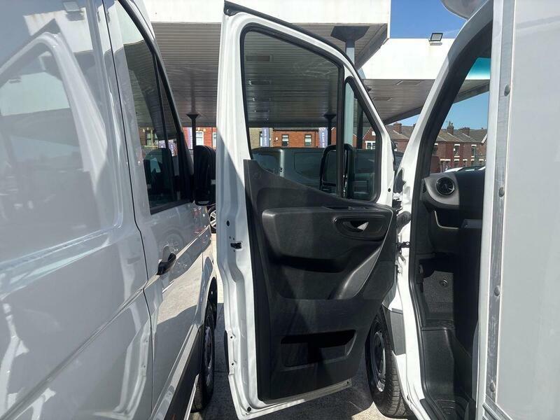 Mercedes-Benz Sprinter Sprinter 315 Pro Cdi White #38