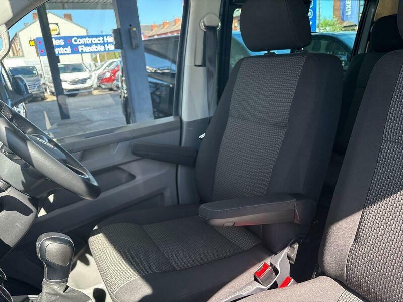 Volkswagen Transporter Mpv White #77