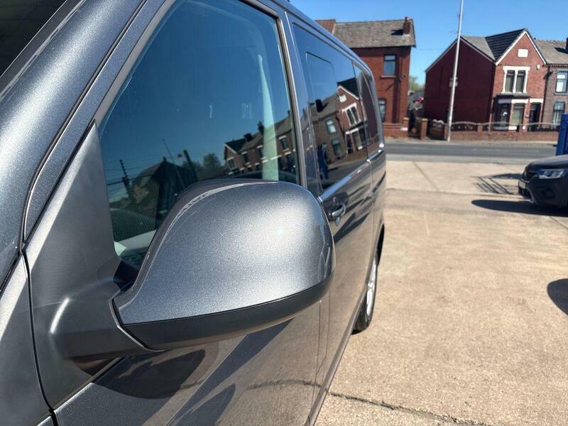 Volkswagen Transporter Mpv White #46